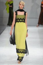 光と風を自在に操る大人のロマンティックスタイル - jun ashida(ジュン アシダ) 2012春夏コレクション｜写真54