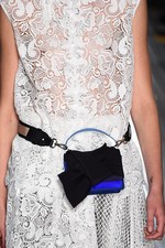 ヌメロ ヴェントゥーノ(N°21) 2017年春夏コレクション - 不均衡が生むモダンさと個性｜写真10