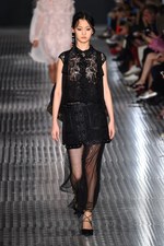 ヌメロ ヴェントゥーノ(N°21) 2017年春夏コレクション - 不均衡が生むモダンさと個性｜写真29