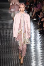 ヌメロ ヴェントゥーノ(N°21) 2017年春夏コレクション - 不均衡が生むモダンさと個性｜写真37