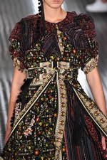 ヌメロ ヴェントゥーノ(N°21) 2017年春夏コレクション - 不均衡が生むモダンさと個性｜写真45