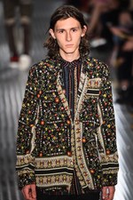 ヌメロ ヴェントゥーノ(N°21) 2017年春夏コレクション - 不均衡が生むモダンさと個性｜写真47