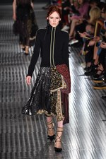 ヌメロ ヴェントゥーノ(N°21) 2017年春夏コレクション - 不均衡が生むモダンさと個性｜写真50