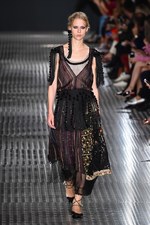 ヌメロ ヴェントゥーノ(N°21) 2017年春夏コレクション - 不均衡が生むモダンさと個性｜写真51