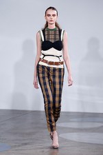 TOGA 2017年春夏コレクション - 流れる水を追って、辿り着いたのは自由か束縛か｜写真13