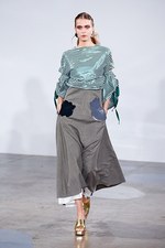 TOGA 2017年春夏コレクション - 流れる水を追って、辿り着いたのは自由か束縛か｜写真31