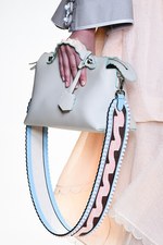 フェンディ 2017年春夏コレクション - 現代に舞い降りたロココ・プリンセス｜写真46