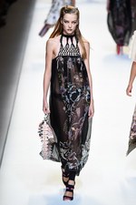 フェンディ 2017年春夏コレクション - 現代に舞い降りたロココ・プリンセス｜写真65