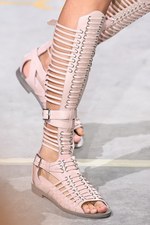 ディーゼル ブラック ゴールド 2017年春夏コレクション - 夢見る少女のように甘く可憐に｜写真2