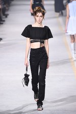 ディーゼル ブラック ゴールド 2017年春夏コレクション - 夢見る少女のように甘く可憐に｜写真31