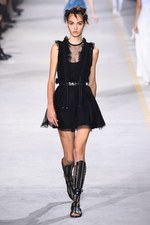 ディーゼル ブラック ゴールド 2017年春夏コレクション - 夢見る少女のように甘く可憐に｜写真33