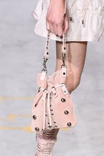 ディーゼル ブラック ゴールド 2017年春夏コレクション - 夢見る少女のように甘く可憐に｜写真45