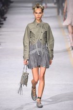 ディーゼル ブラック ゴールド 2017年春夏コレクション - 夢見る少女のように甘く可憐に｜写真48