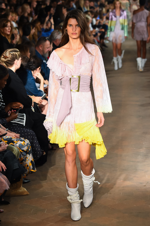 フィロソフィ ディ ロレンツォ セラフィニ(PHILOSOPHY di Lorenzo Serafini) 2017年春夏ウィメンズコレクション シルエット - 写真27