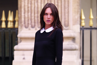 パリジェンヌ憧れのディディエ・リュド×プチバトーのスペシャルなリトルブラックドレスが登場