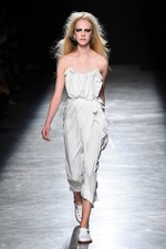 アンドレアス・クロンターラー フォー ヴィヴィアン・ウエストウッド 17年春夏コレクション｜写真15