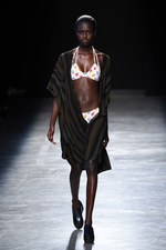 アンドレアス・クロンターラー フォー ヴィヴィアン・ウエストウッド 17年春夏コレクション｜写真17