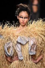 アンドレアス・クロンターラー フォー ヴィヴィアン・ウエストウッド 17年春夏コレクション｜写真31