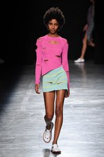 アンドレアス・クロンターラー フォー ヴィヴィアン・ウエストウッド 17年春夏コレクション｜写真51