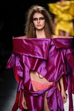 アンドレアス・クロンターラー フォー ヴィヴィアン・ウエストウッド 17年春夏コレクション｜写真75