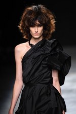 アンドレアス・クロンターラー フォー ヴィヴィアン・ウエストウッド 17年春夏コレクション｜写真79