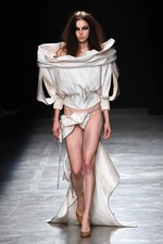 アンドレアス・クロンターラー フォー ヴィヴィアン・ウエストウッド 17年春夏コレクション｜写真83