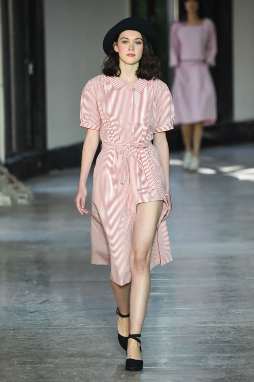 アニエスベー 17年春夏ウィメンズコレクション フランス人女性に寄り添うデイリーウェア ファッションプレス