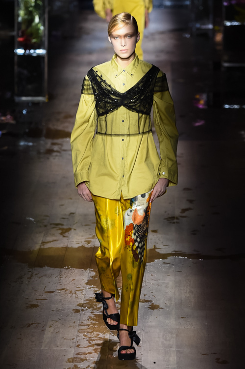 ドリス ヴァン ノッテン(DRIES VAN NOTEN) 2017年春夏ウィメンズコレクション  - 写真31