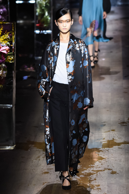 ドリス ヴァン ノッテン(DRIES VAN NOTEN) 2017年春夏ウィメンズコレクション  - 写真50