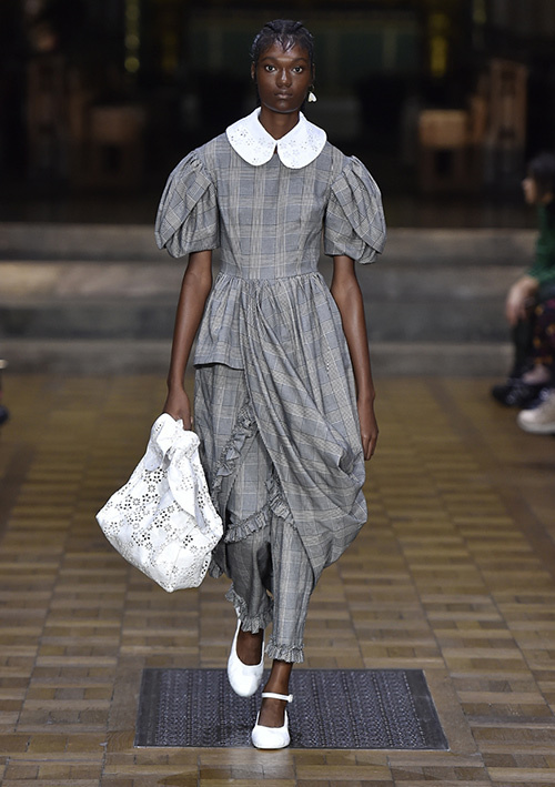 シモーネ ロシャ 2017年春夏<span>コレクション</span> - 写真13