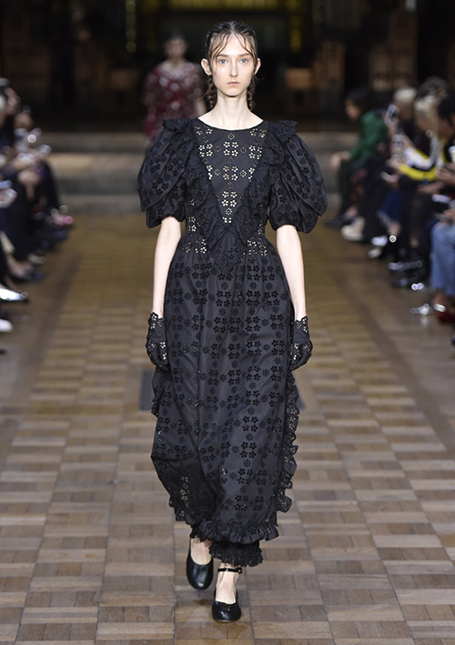 シモーネ ロシャ(SIMONE ROCHA) 2017年春夏ウィメンズコレクション  - 写真16