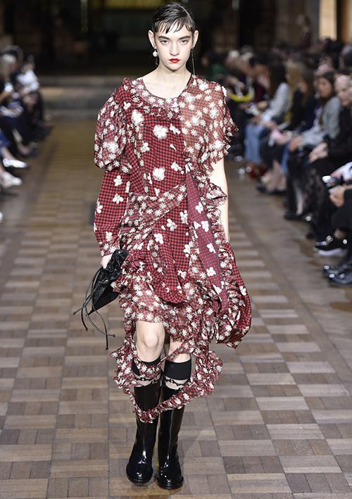 シモーネ ロシャ(SIMONE ROCHA) 2017年春夏ウィメンズコレクション  - 写真17