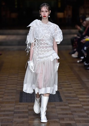 シモーネ ロシャ(SIMONE ROCHA) 2017年春夏ウィメンズコレクション  - 写真7