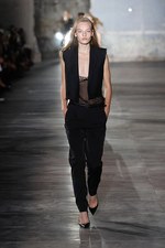 サンローラン 2017年春夏コレクション - 新デザイナー アンソニー・ヴァカレロがデビュー｜写真19