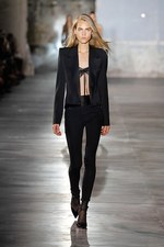 サンローラン 2017年春夏コレクション - 新デザイナー アンソニー・ヴァカレロがデビュー｜写真23