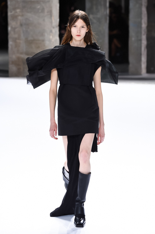 リック・オウエンス(Rick Owens) 2017年春夏ウィメンズコレクション  - 写真16