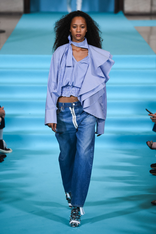 オフ-ホワイト  2017年春夏<span>コレクション</span> - 写真1