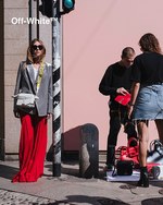 オフ-ホワイト ℅ ヴァージル アブローの新作バッグ - クリップのディテールが特徴｜写真1