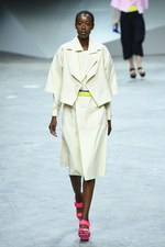 イッセイ ミヤケ 17年春夏コレクション - 柄が変化するバッグ、新シューズプロジェクト始動｜写真13