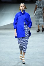 イッセイ ミヤケ 17年春夏コレクション - 柄が変化するバッグ、新シューズプロジェクト始動｜写真35