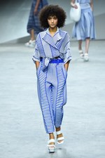 イッセイ ミヤケ 17年春夏コレクション - 柄が変化するバッグ、新シューズプロジェクト始動｜写真36