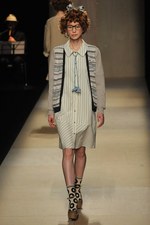 恋する女性の心は、透きとおったミズタマココロ - everlasting sprout 2012年春夏コレクション｜写真6