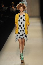 恋する女性の心は、透きとおったミズタマココロ - everlasting sprout 2012年春夏コレクション｜写真10