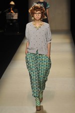 恋する女性の心は、透きとおったミズタマココロ - everlasting sprout 2012年春夏コレクション｜写真13