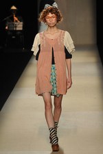 恋する女性の心は、透きとおったミズタマココロ - everlasting sprout 2012年春夏コレクション｜写真25