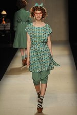 恋する女性の心は、透きとおったミズタマココロ - everlasting sprout 2012年春夏コレクション｜写真50