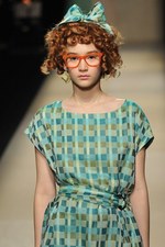 恋する女性の心は、透きとおったミズタマココロ - everlasting sprout 2012年春夏コレクション｜写真51