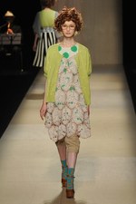 恋する女性の心は、透きとおったミズタマココロ - everlasting sprout 2012年春夏コレクション｜写真53