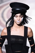 ヨウジヤマモト 2017年春夏コレクション - 仕立て屋が手掛けるフェミニンな着崩し｜写真10