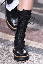 ヨウジヤマモト 2017年春夏コレクション - 仕立て屋が手掛けるフェミニンな着崩し｜写真30